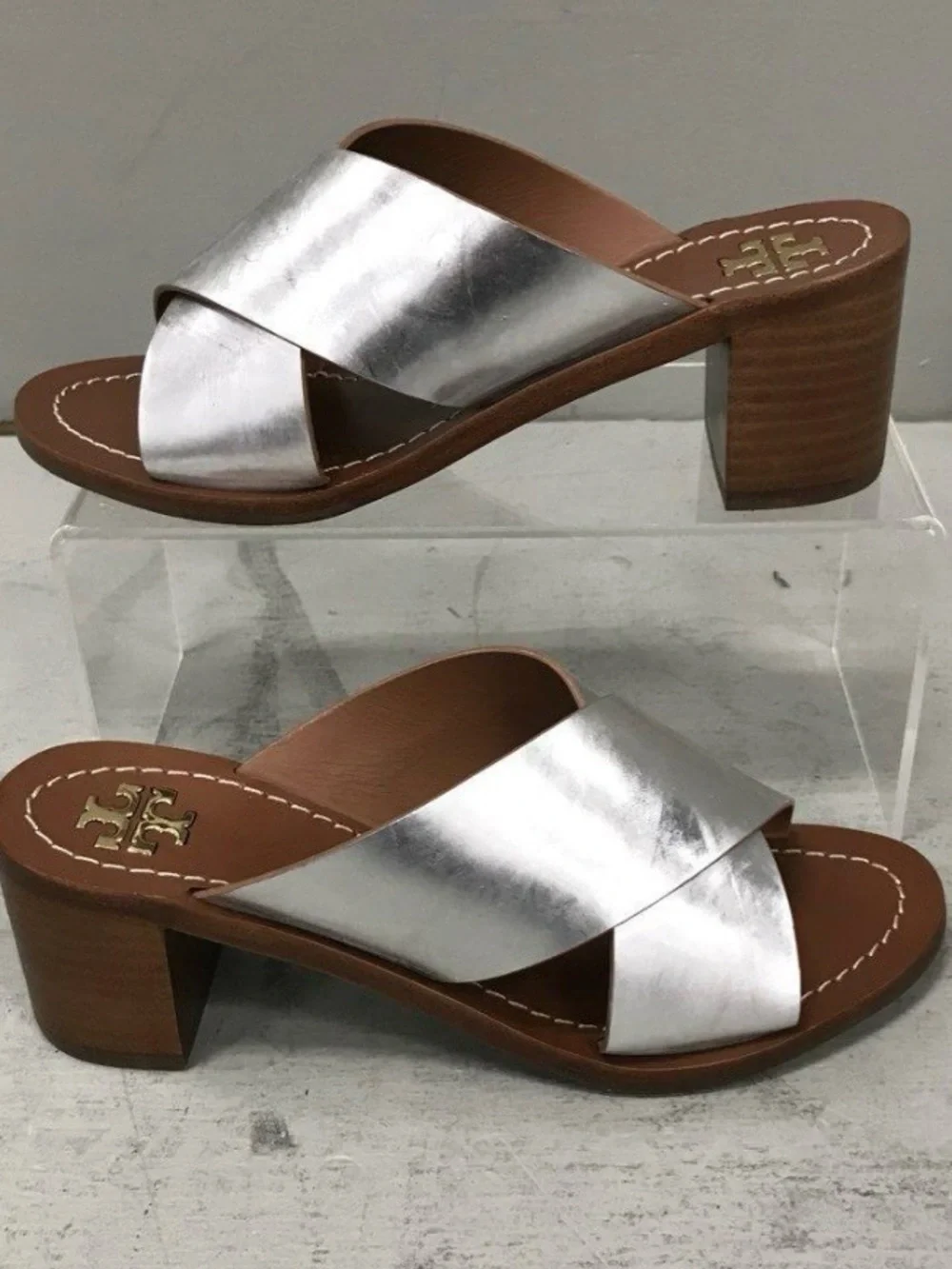 Tory Burch Montrose Silver Metallic Leather Block Heel Slide Sandals Size 6M NWT